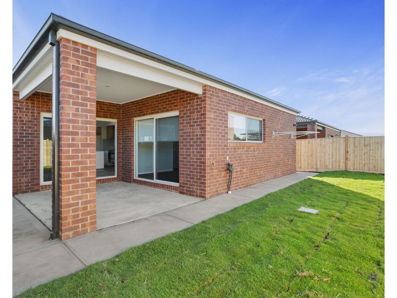21 Camrose Street, Mickleham VIC 3064