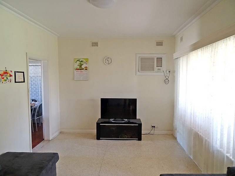 11 Tarcowie Street, Kilkenny SA 5009