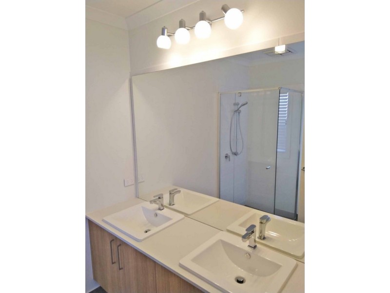 1/5 Penrhyn Avenue, Glen Iris VIC 3146