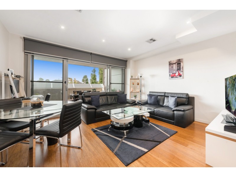 106/927 Doncaster Road, Doncaster East VIC 3109