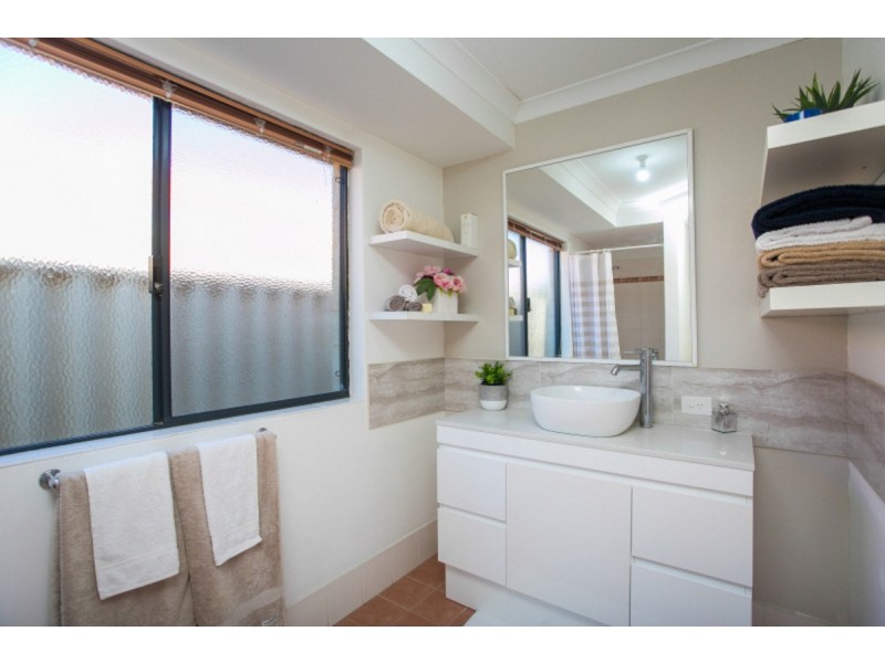 8 Carnforth Road, Butler WA 6036