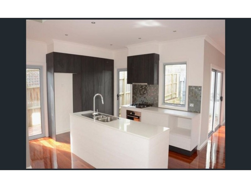 1/14 Ross Road, Croydon VIC 3136