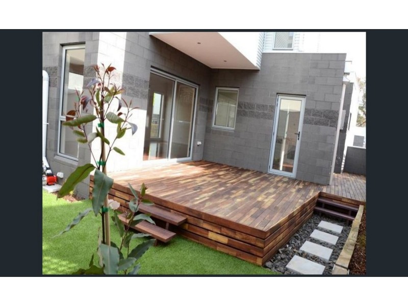 1/14 Ross Road, Croydon VIC 3136