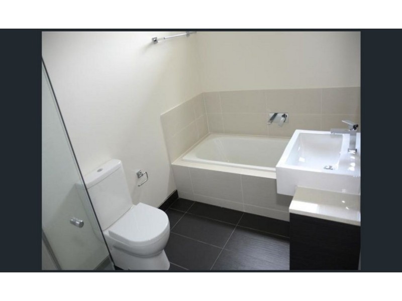 1/14 Ross Road, Croydon VIC 3136