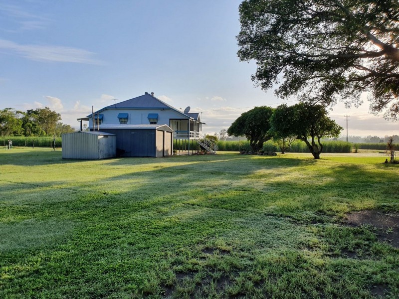 418 Lucas Paddock Road, Pinnacle QLD 4741
