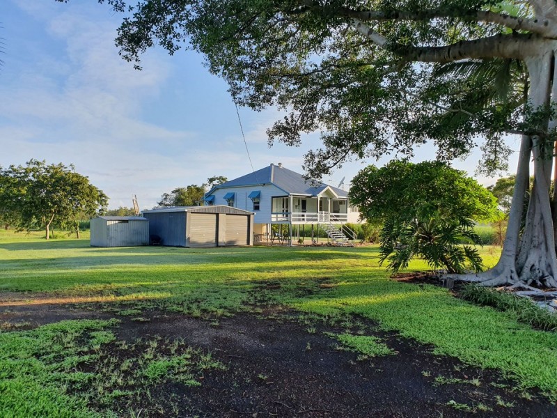 418 Lucas Paddock Road, Pinnacle QLD 4741