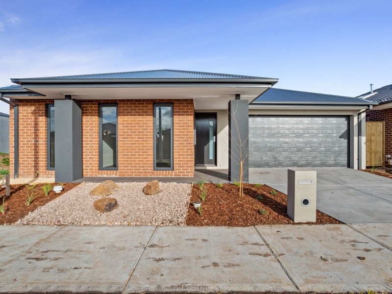 10 Bassett Avenue, Wyndham Vale VIC 3024