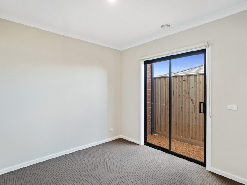 10 Bassett Avenue, Wyndham Vale VIC 3024