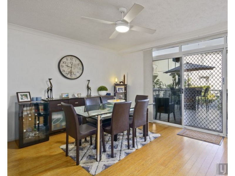 2/26 Back Street, Biggera Waters QLD 4216