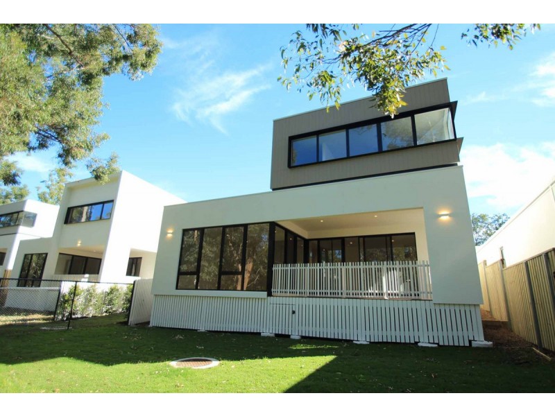 17/2 Brushbox Court, Chapel Hill QLD 4069