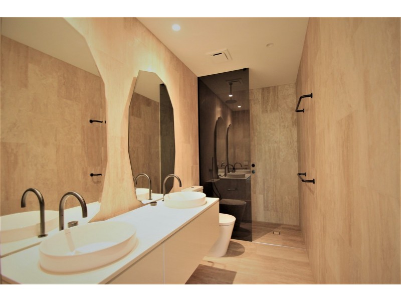 17/2 Brushbox Court, Chapel Hill QLD 4069