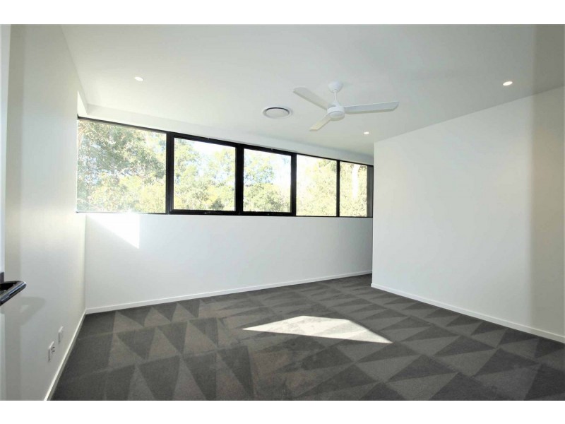 17/2 Brushbox Court, Chapel Hill QLD 4069