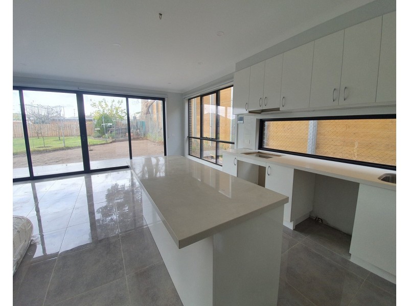 2/2 Ross Court, Mount Waverley VIC 3149
