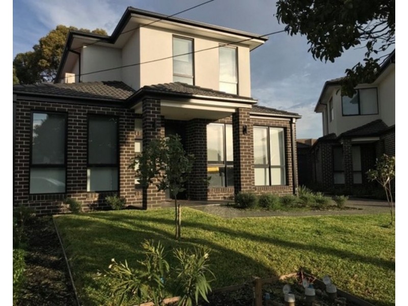 1/2 Ross Court, Mount Waverley VIC 3149