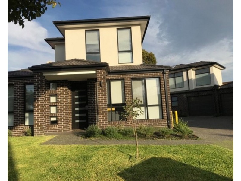 1/2 Ross Court, Mount Waverley VIC 3149