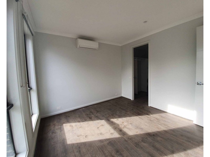 1/2 Ross Court, Mount Waverley VIC 3149