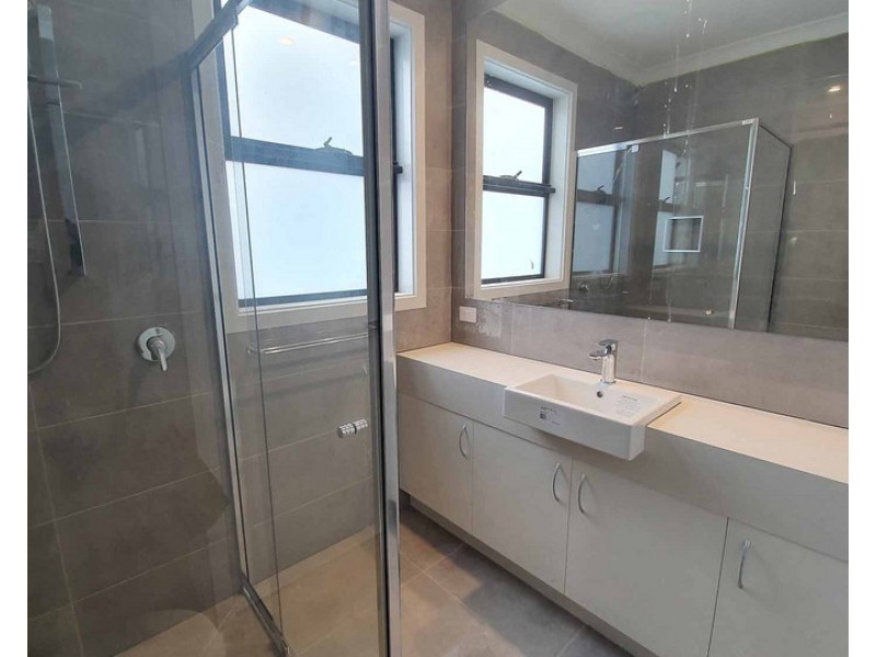 1/2 Ross Court, Mount Waverley VIC 3149