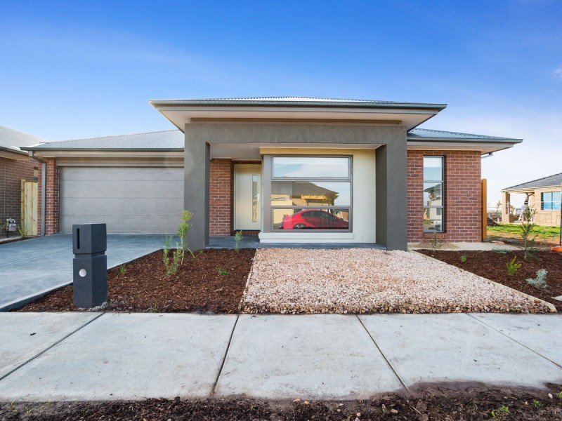 5 Bassett Avenue, Wyndham Vale VIC 3024