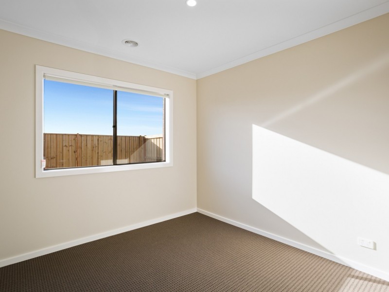 5 Bassett Avenue, Wyndham Vale VIC 3024