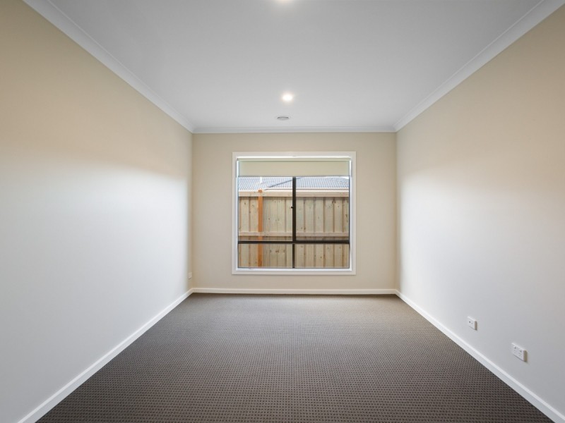 5 Bassett Avenue, Wyndham Vale VIC 3024