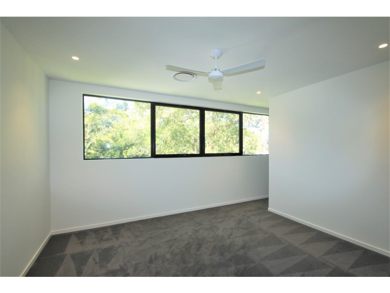 20/2 Brushbox Court, Chapel Hill QLD 4069