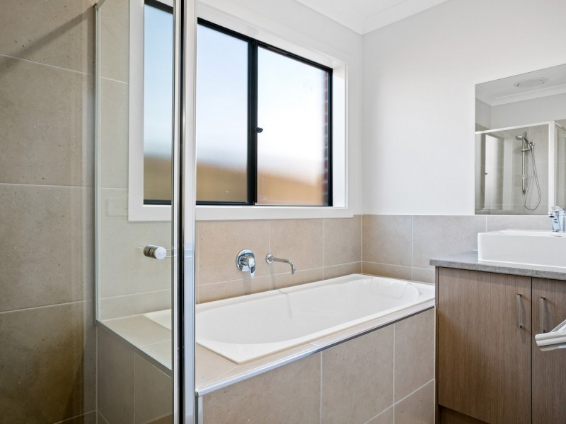 10 Penzance Street, Truganina VIC 3029