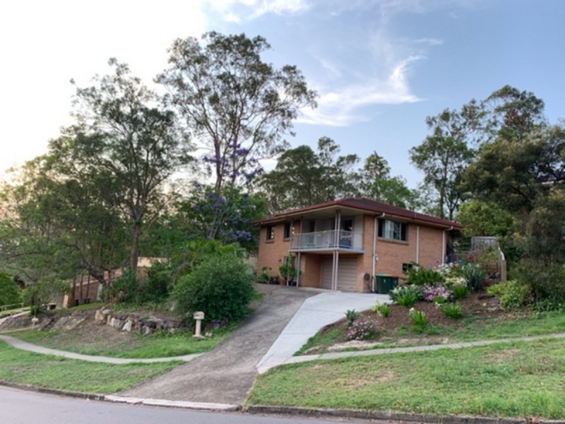 5 Marland Street, Kenmore QLD 4069