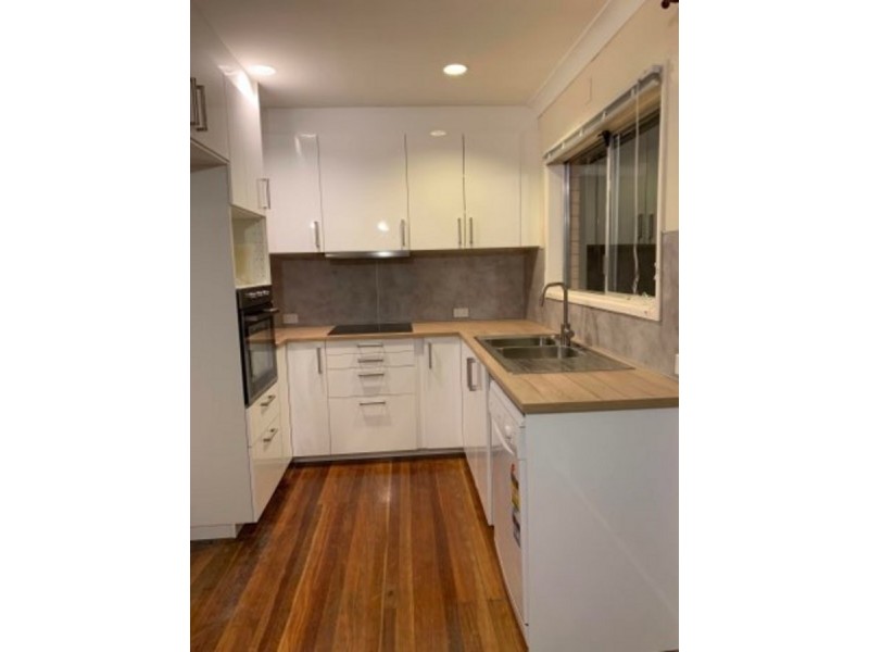 5 Marland Street, Kenmore QLD 4069