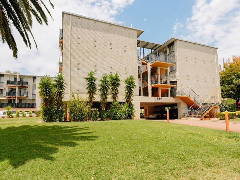 18/156 Whatley Crescent, Maylands WA 6051