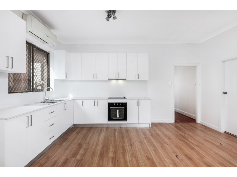 16 Bond Street, Hurstville NSW 2220