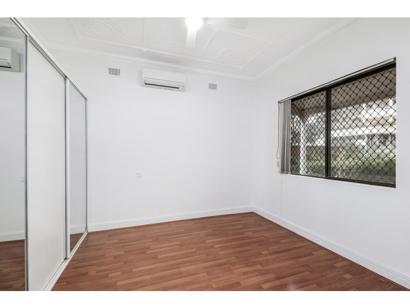 16 Bond Street, Hurstville NSW 2220