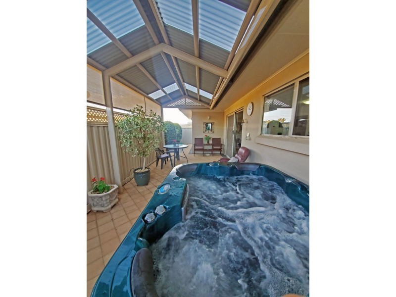 15 Murray Dyer Avenue, Renmark SA 5341