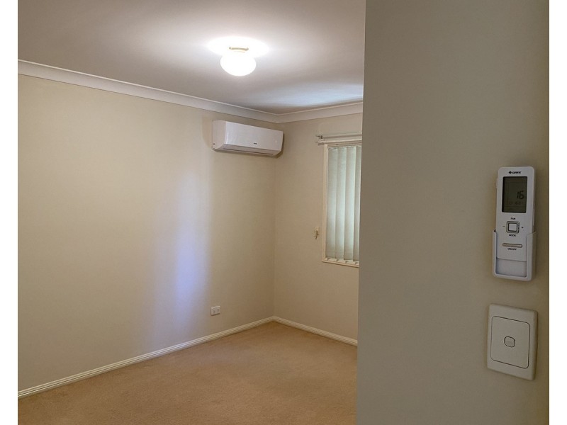 2/99 Akonna Street, Wynnum QLD 4178