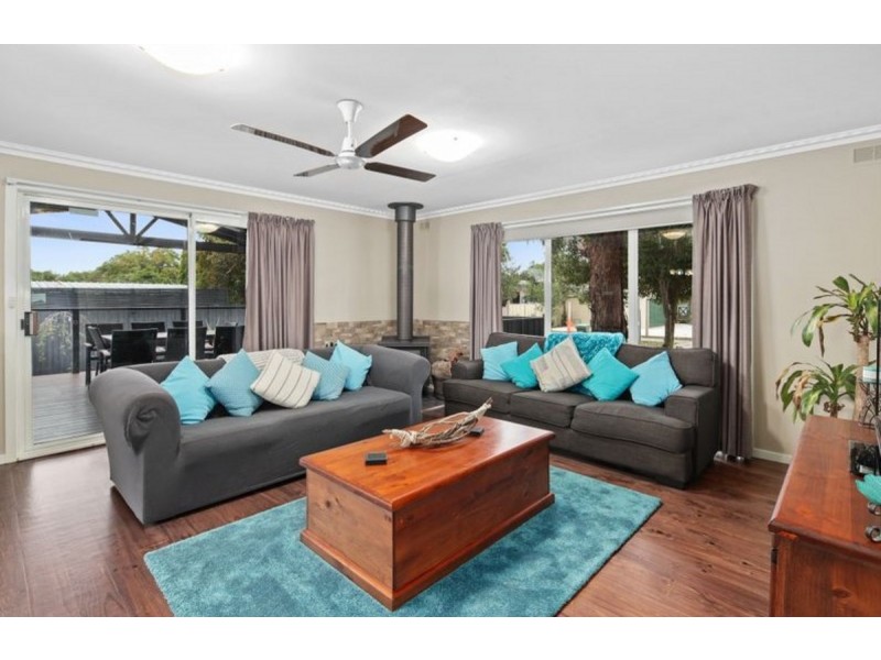 50 Churchill Drive, Cowes VIC 3922