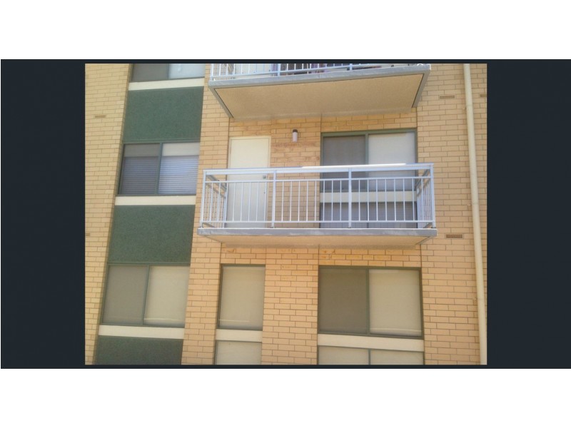 9/12 Moseley Street, Glenelg SA 5045