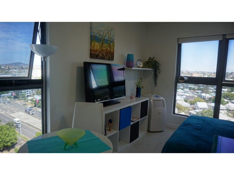 1006/9-19 Castlebar Street, Kangaroo Point QLD 4169