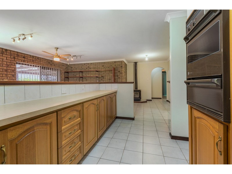 4 James Street, Collie WA 6225