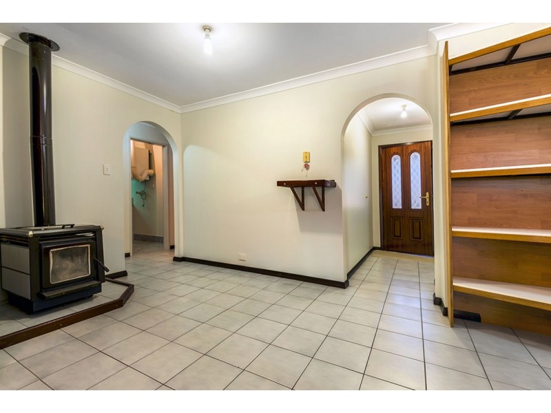 4 James Street, Collie WA 6225