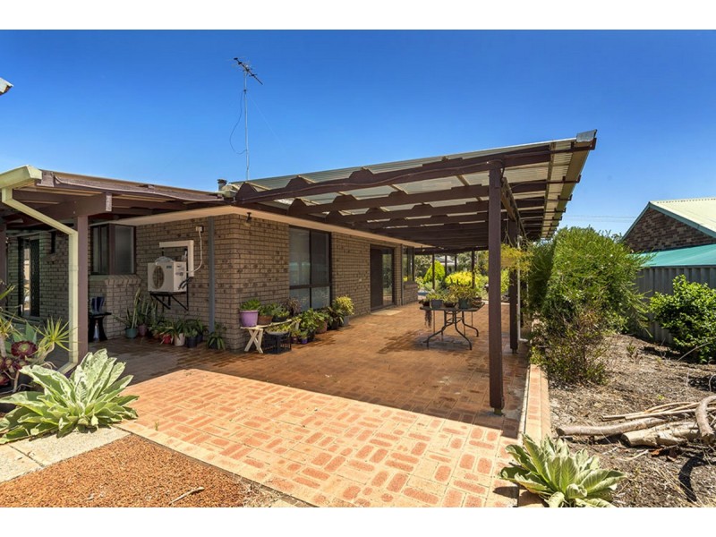 4 James Street, Collie WA 6225