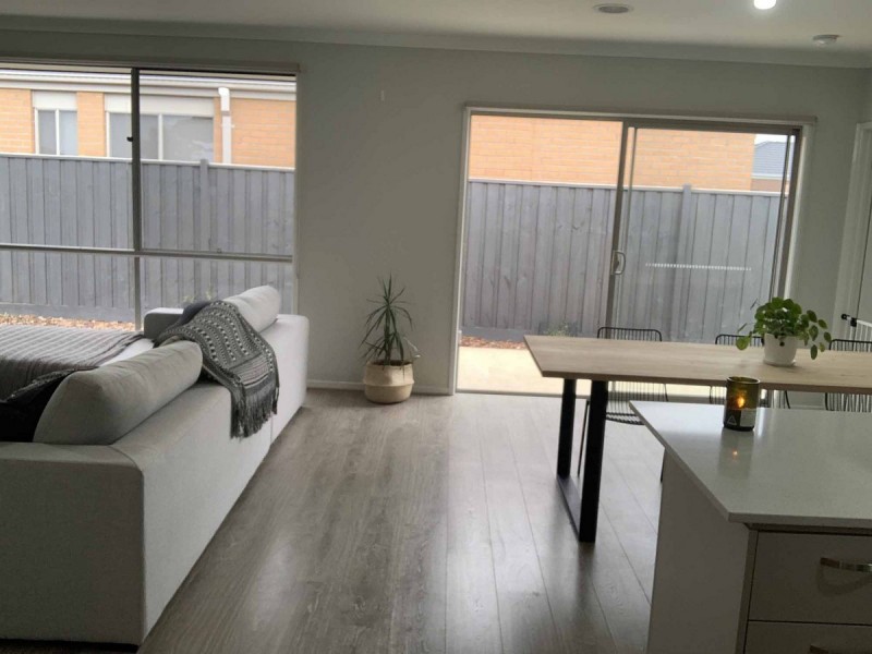 28 Aspect Road, Mount Duneed VIC 3216