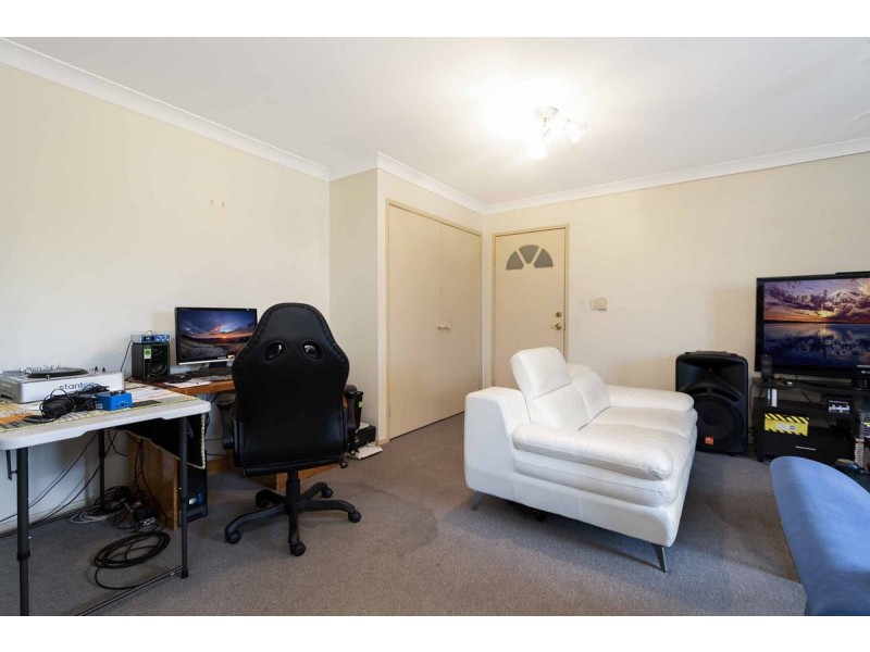 3/11 South Station Road, Booval QLD 4304