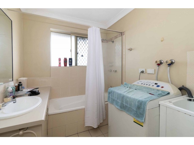 3/11 South Station Road, Booval QLD 4304