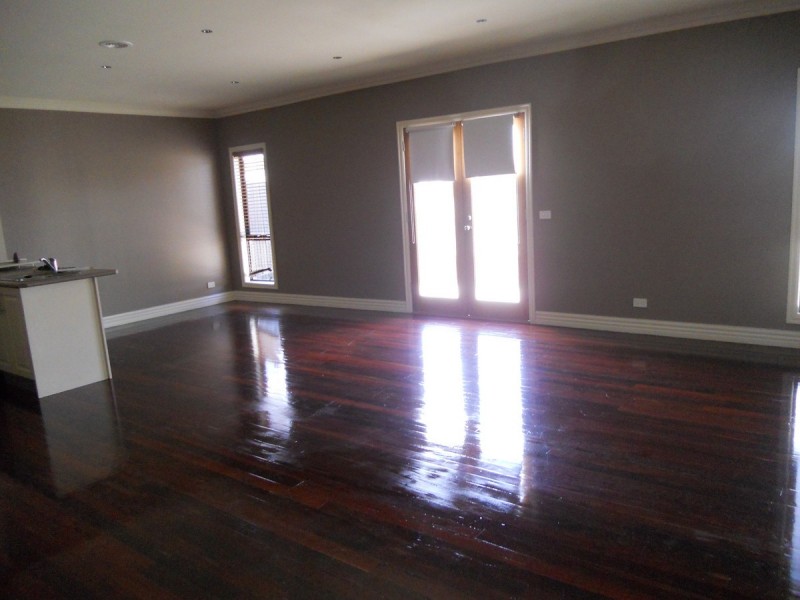 4/4 Vine Court, Braybrook VIC 3019