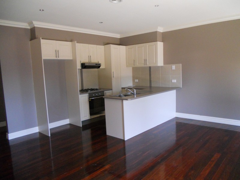 4/4 Vine Court, Braybrook VIC 3019