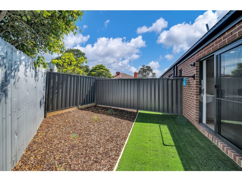 4/6 Vera Court, Dandenong VIC 3175