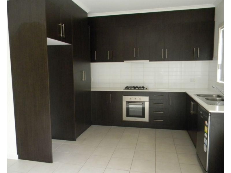 1/17 The Boulevard, Point Cook VIC 3030