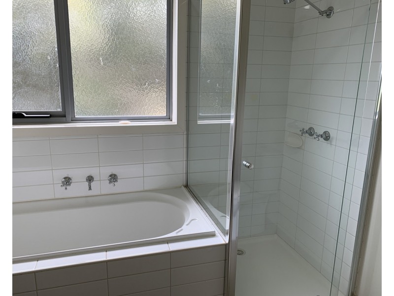 1/17 The Boulevard, Point Cook VIC 3030