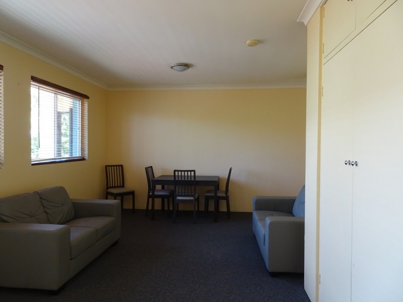 2/105 Waverley Road, Annerley QLD 4103