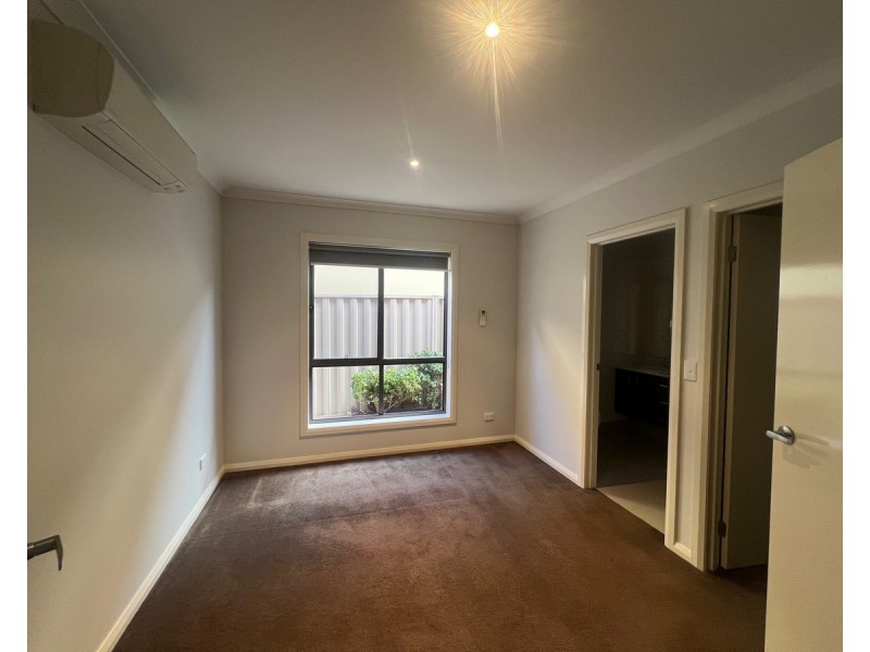 A/33 Millennium Drive, Sunshine West VIC 3020