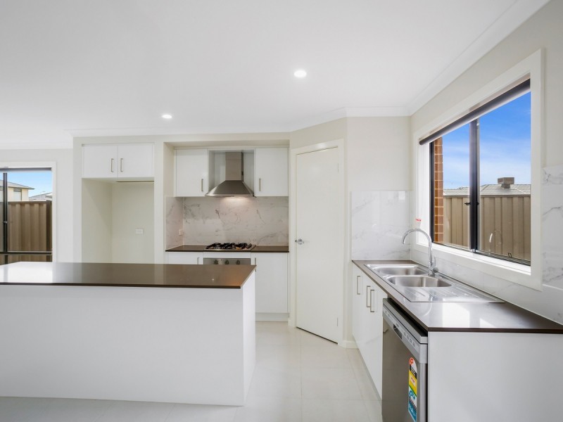 6 Dulverton Street, Truganina VIC 3029